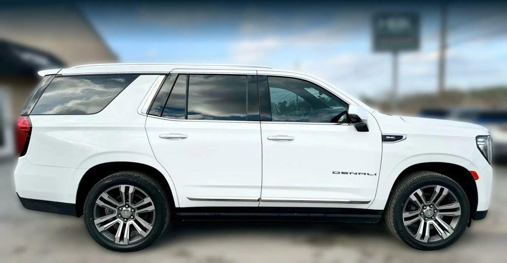 used 2022 GMC Yukon car, priced at $39,900
