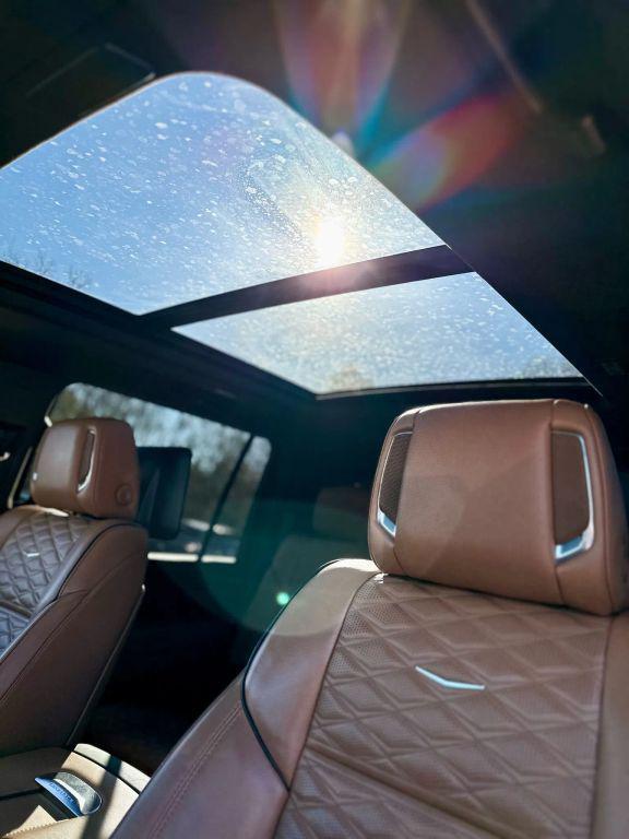 used 2021 Cadillac Escalade ESV car, priced at $47,900