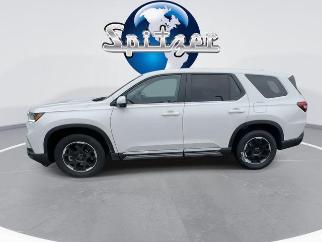 used 2025 Honda Pilot car, priced at $42,491