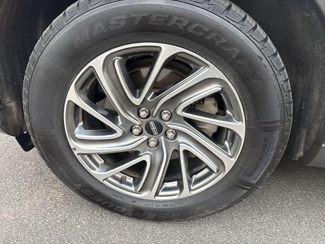 used 2023 Lincoln Aviator car, priced at $35,859