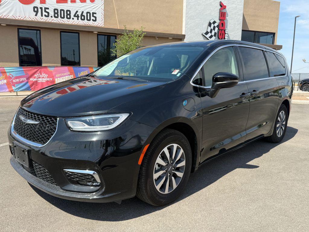used 2023 Chrysler Pacifica Hybrid car, priced at $34,995