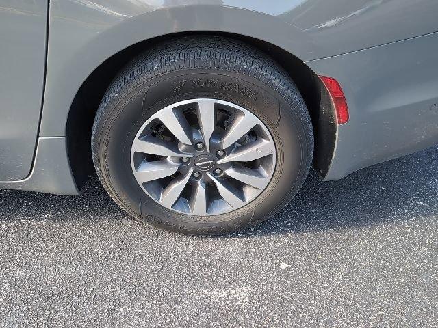 used 2021 Chrysler Pacifica car, priced at $17,750