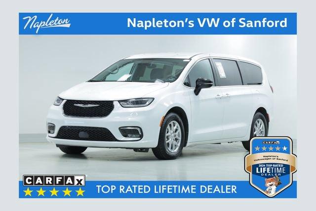 used 2024 Chrysler Pacifica car, priced at $24,550