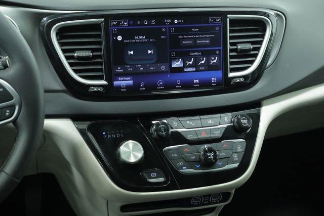 used 2024 Chrysler Pacifica car, priced at $24,550
