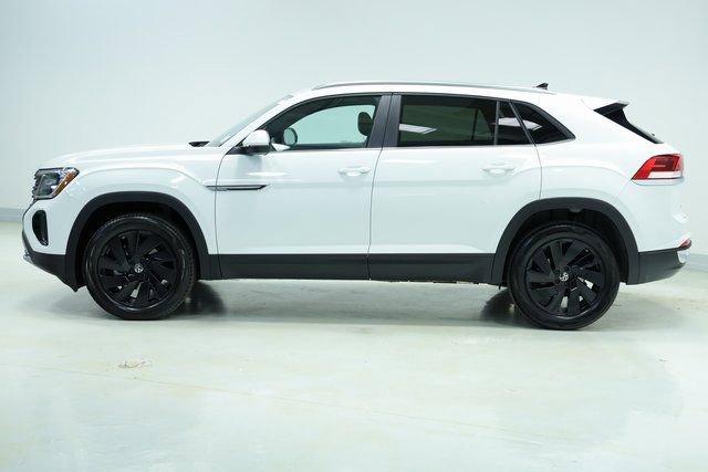 new 2026 Volkswagen Atlas Cross Sport car, priced at $41,681