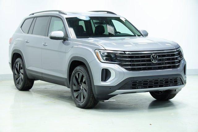 new 2026 Volkswagen Atlas car, priced at $43,453