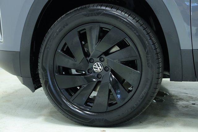 new 2026 Volkswagen Atlas car, priced at $42,858