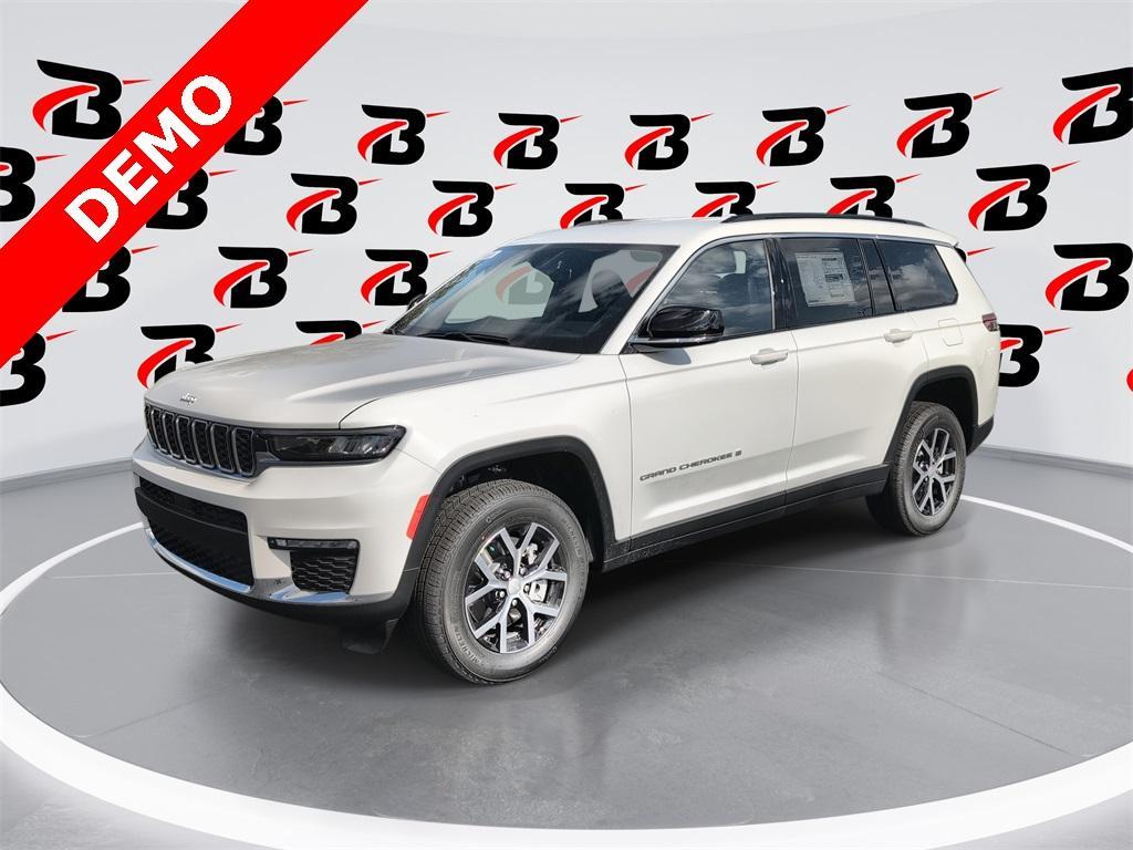 new 2025 Jeep Grand Cherokee L car, priced at $40,545