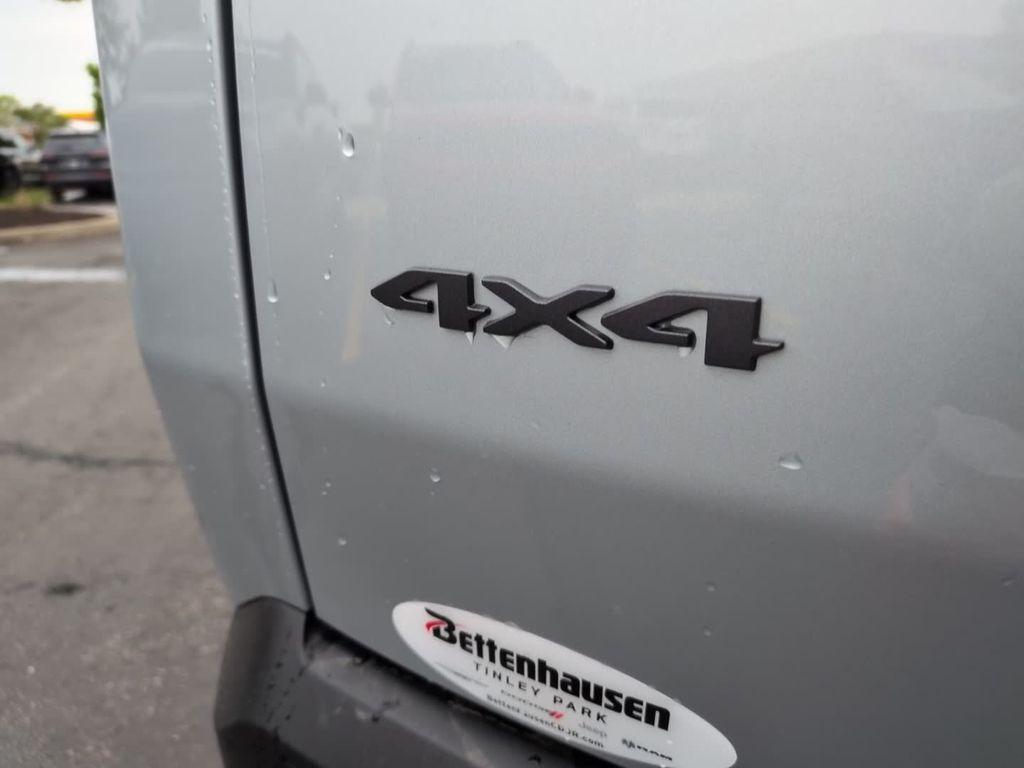 new 2026 Jeep Cherokee car, priced at $39,059