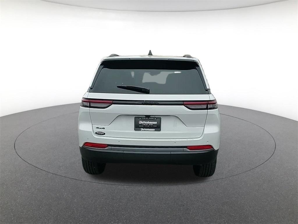 new 2026 Jeep Grand Cherokee car, priced at $46,876