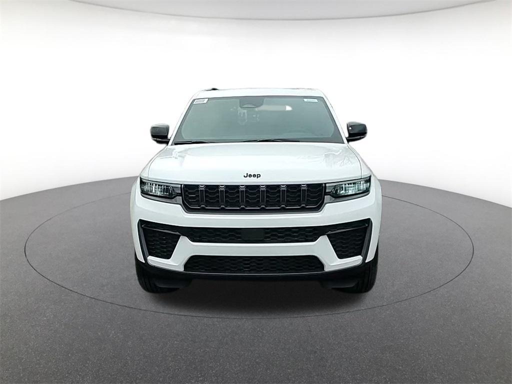 new 2026 Jeep Grand Cherokee car, priced at $46,876