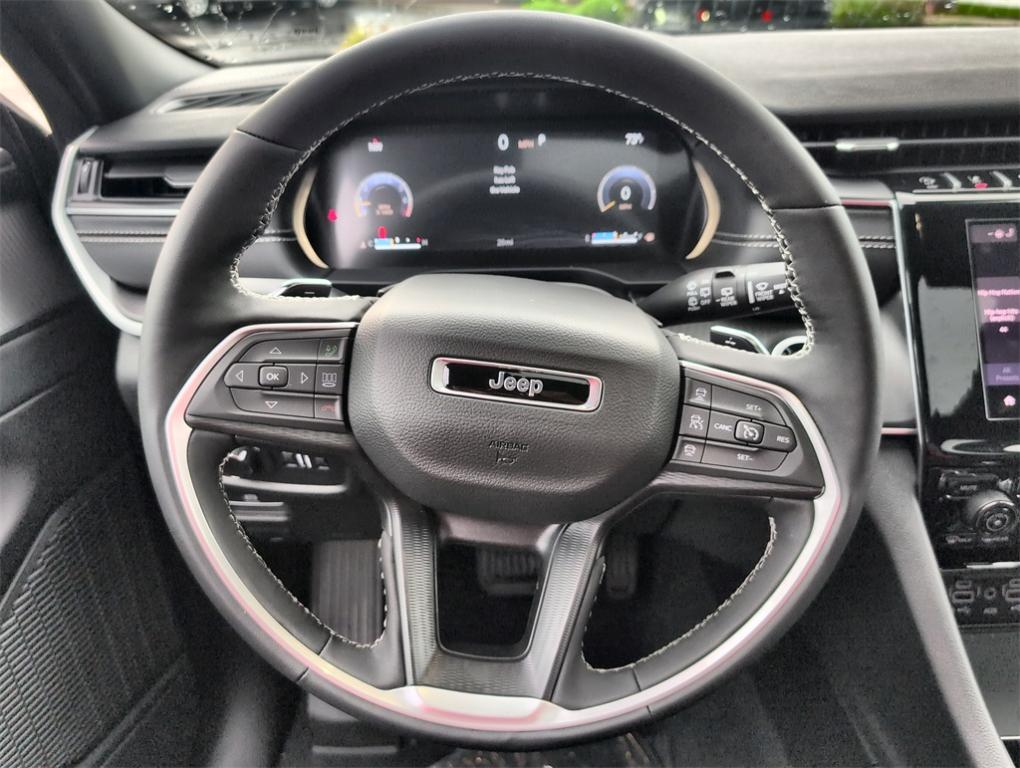 new 2025 Jeep Grand Cherokee car, priced at $34,525