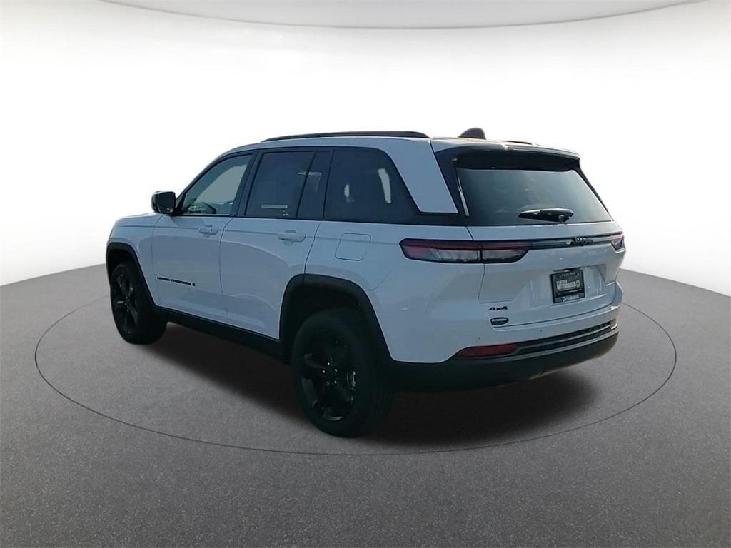 new 2025 Jeep Grand Cherokee car, priced at $38,540