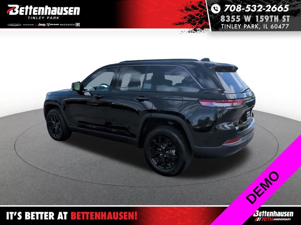 new 2026 Jeep Grand Cherokee car, priced at $40,968