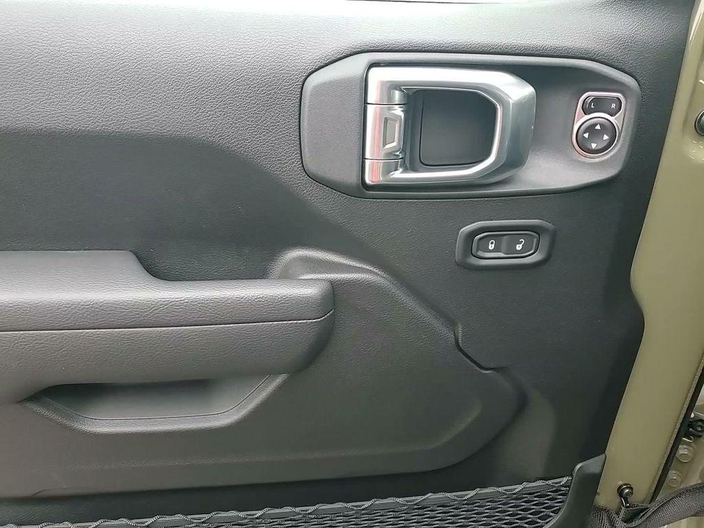 new 2026 Jeep Gladiator car, priced at $42,261