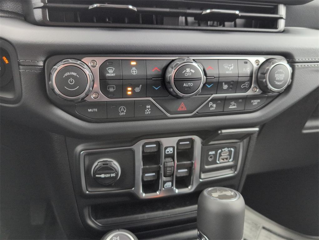 new 2026 Jeep Wrangler car, priced at $46,850