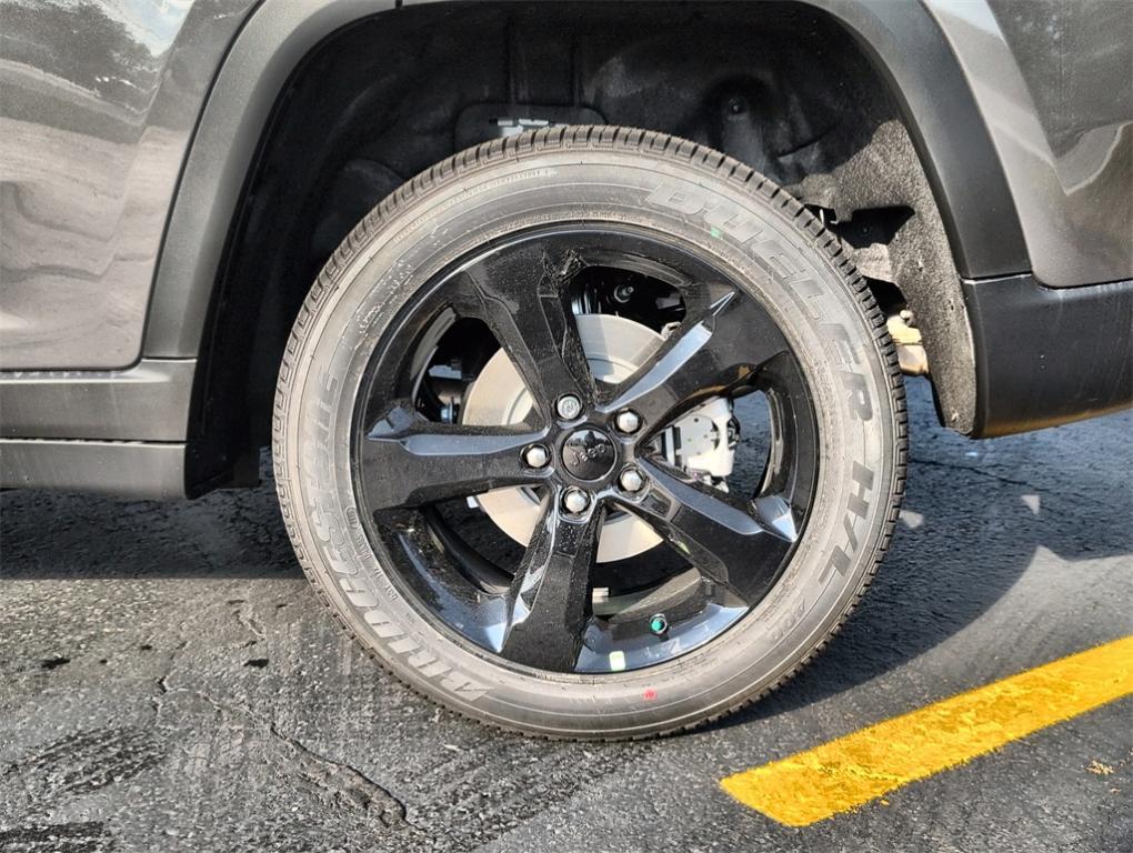 new 2025 Jeep Grand Cherokee car, priced at $39,358