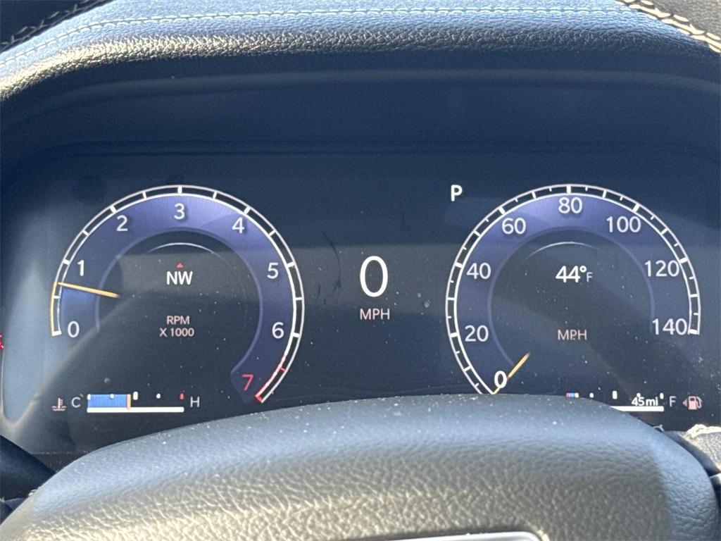 new 2025 Jeep Grand Cherokee car, priced at $40,407