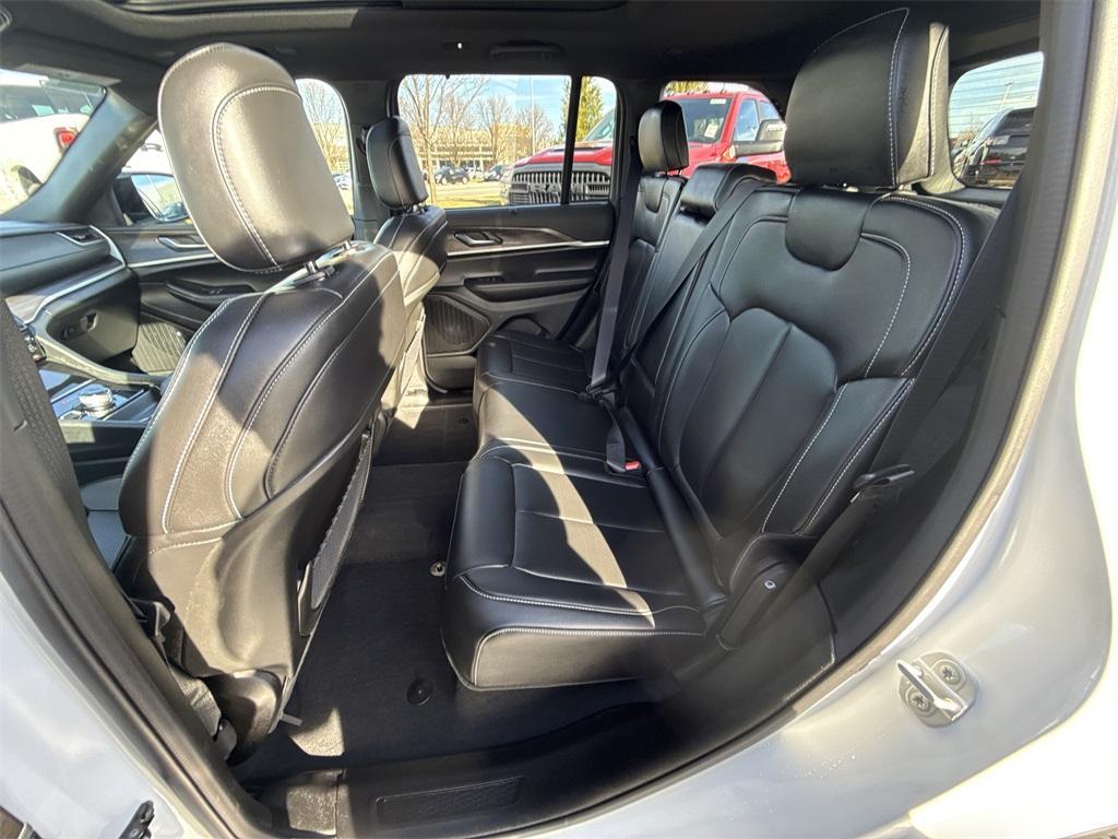 new 2025 Jeep Grand Cherokee car, priced at $40,407