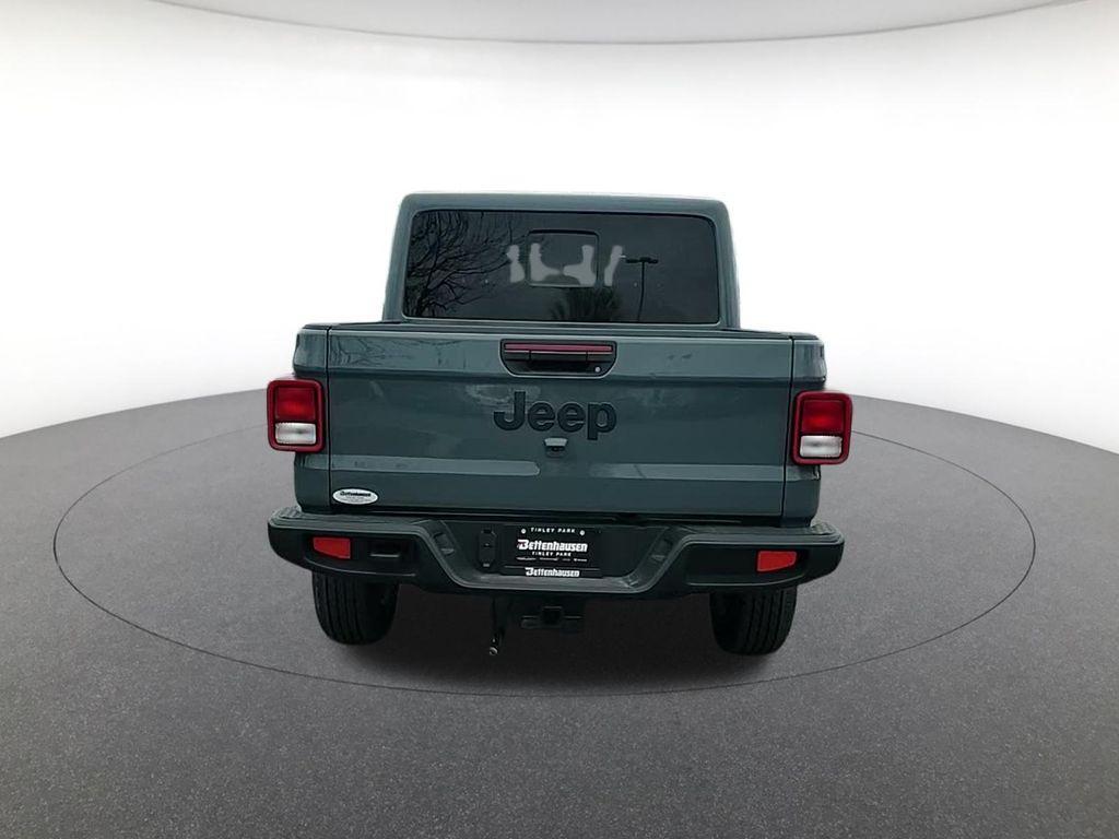 new 2026 Jeep Gladiator car, priced at $42,261
