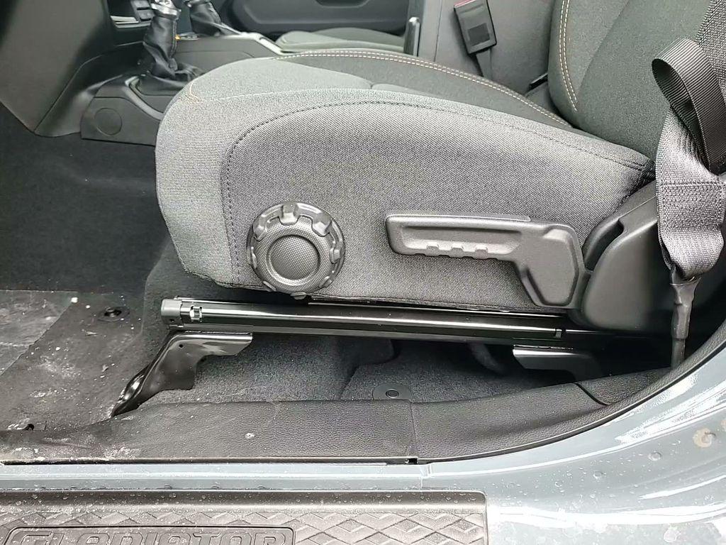 new 2026 Jeep Gladiator car, priced at $42,261