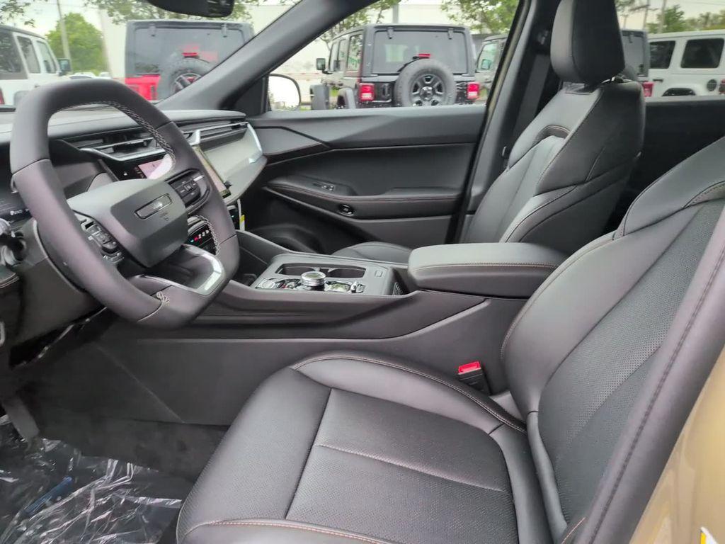 new 2026 Jeep Cherokee car, priced at $39,211