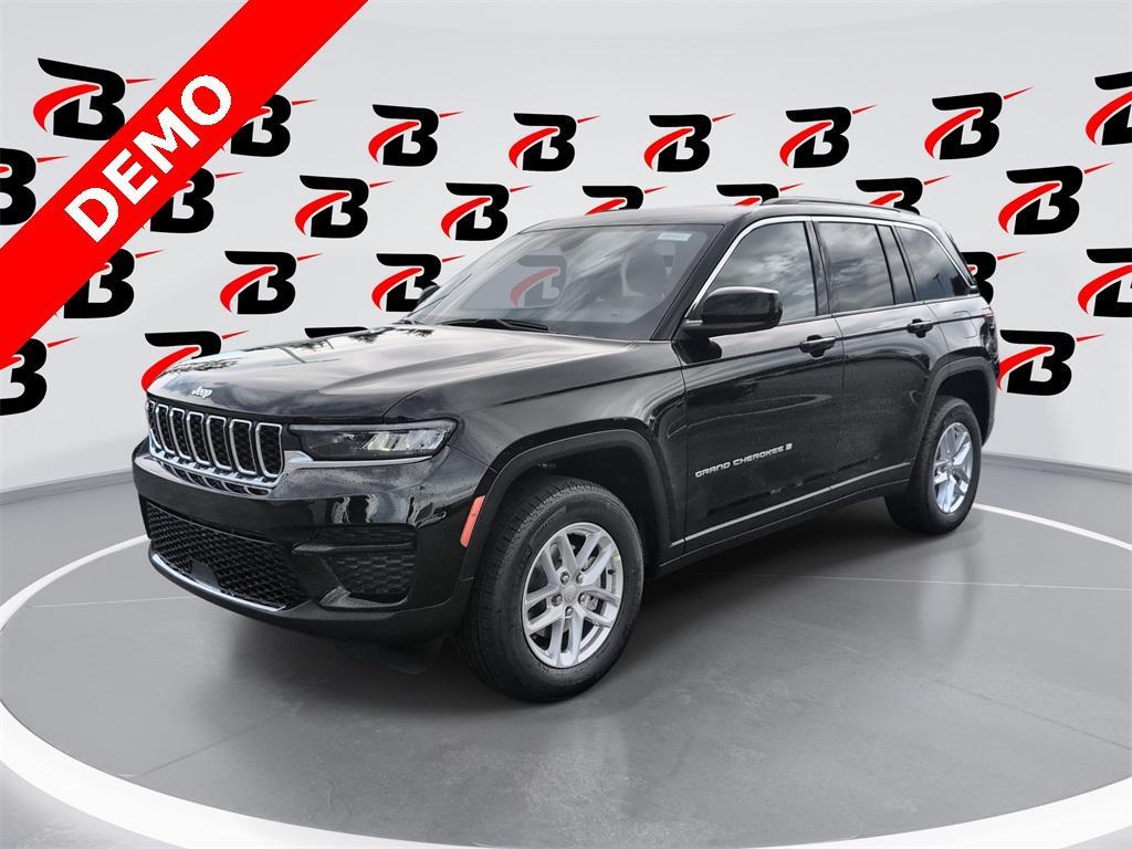 new 2025 Jeep Grand Cherokee car, priced at $33,683