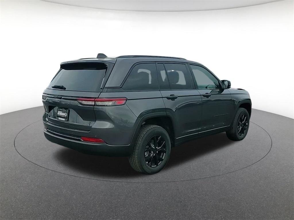 new 2025 Jeep Grand Cherokee car, priced at $37,627