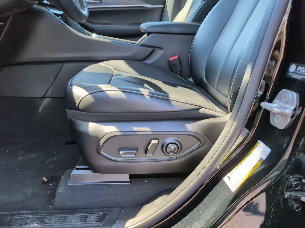 new 2026 Jeep Grand Cherokee car, priced at $43,239