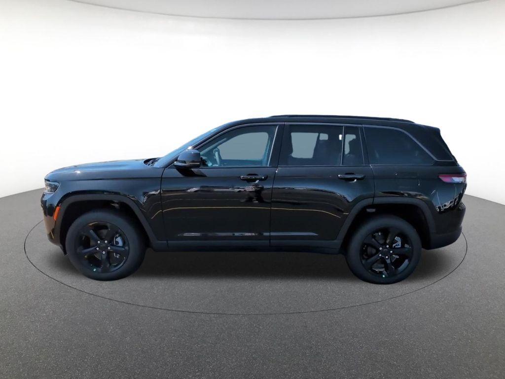 new 2026 Jeep Grand Cherokee car, priced at $43,239