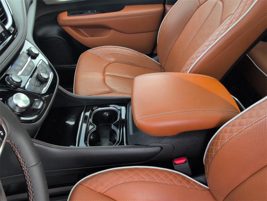 used 2024 Chrysler Pacifica car, priced at $43,489