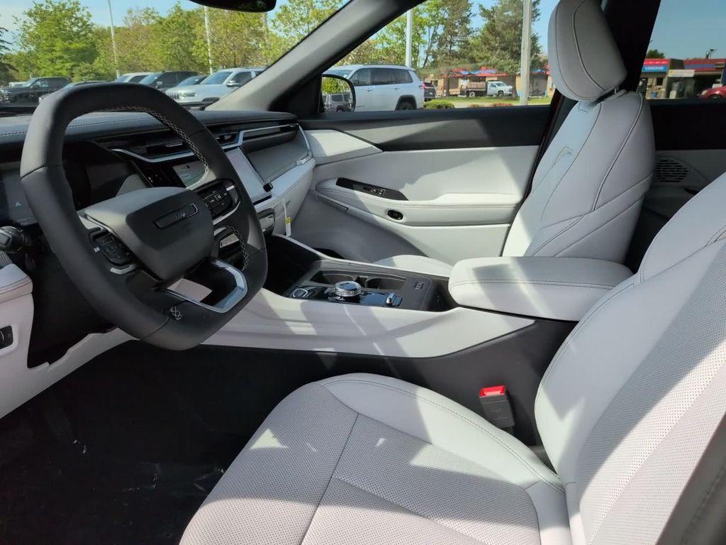 new 2026 Jeep Cherokee car, priced at $38,662