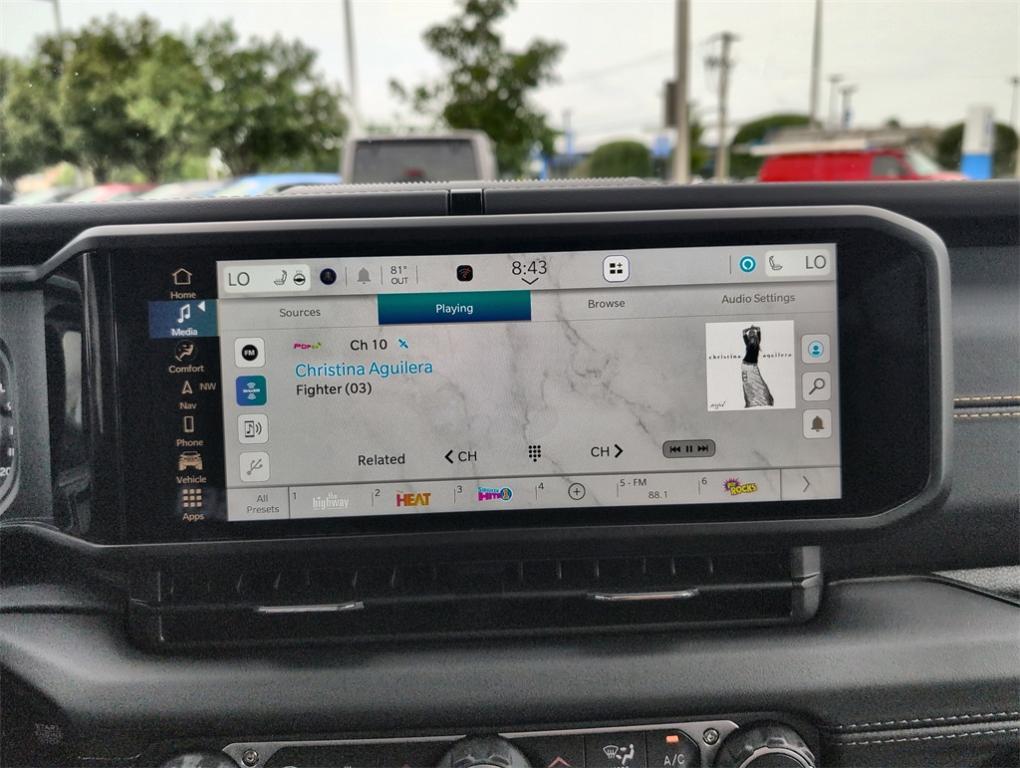 new 2025 Jeep Gladiator car, priced at $43,298