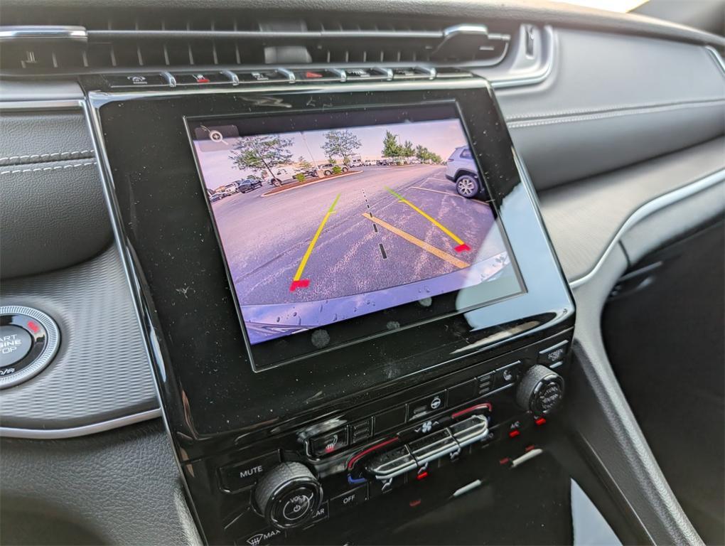 new 2025 Jeep Grand Cherokee L car, priced at $42,083