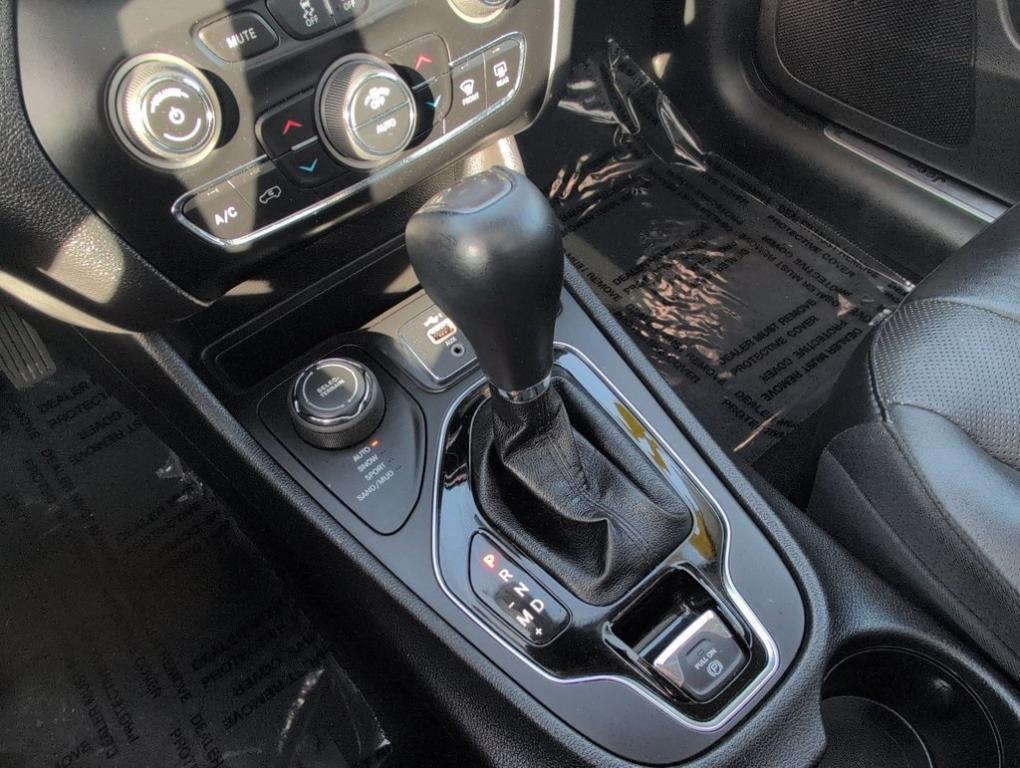 used 2020 Jeep Cherokee car, priced at $21,489