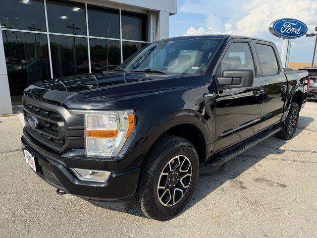 used 2022 Ford F-150 car, priced at $25,000