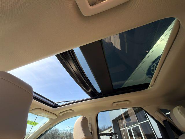 used 2024 Ford Edge car, priced at $28,650