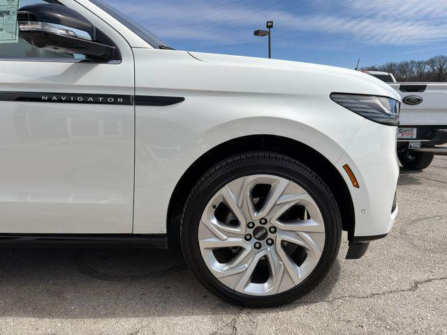 used 2025 Lincoln Navigator car, priced at $98,750