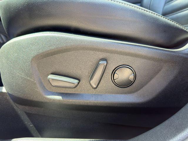used 2023 Ford Edge car, priced at $29,498