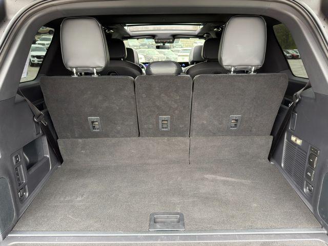 used 2025 Lincoln Navigator car, priced at $86,849
