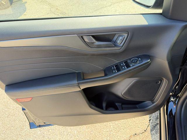 new 2026 Ford Escape car, priced at $29,999