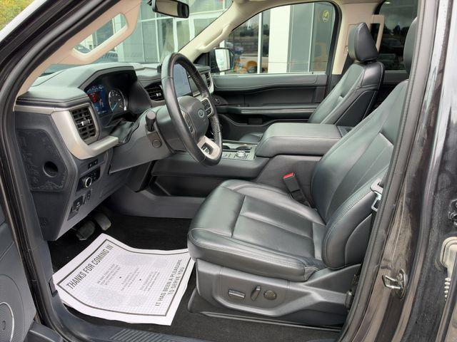 used 2024 Ford Expedition car, priced at $42,498
