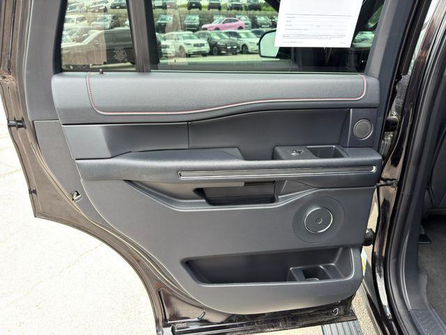 used 2024 Ford Expedition car, priced at $57,498