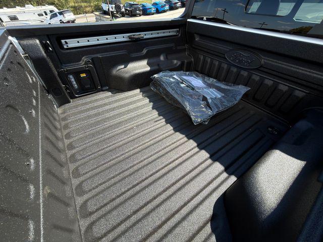 new 2025 Ford Maverick car, priced at $39,999