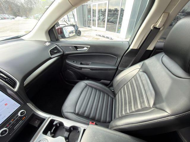 used 2022 Ford Edge car, priced at $25,499