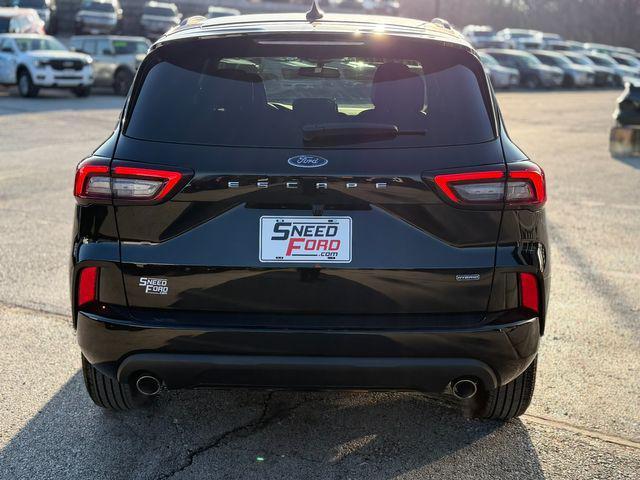 used 2023 Ford Escape car, priced at $20,799