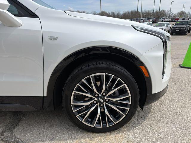 used 2025 Cadillac XT4 car, priced at $40,499