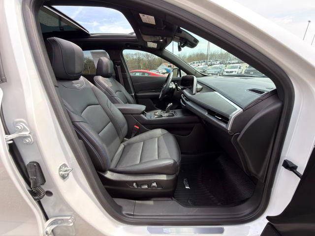 used 2025 Cadillac XT4 car, priced at $40,499