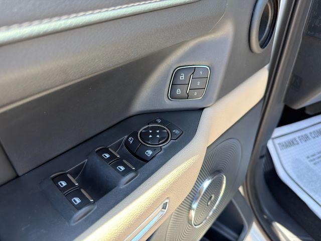 used 2024 Ford Expedition car, priced at $60,098