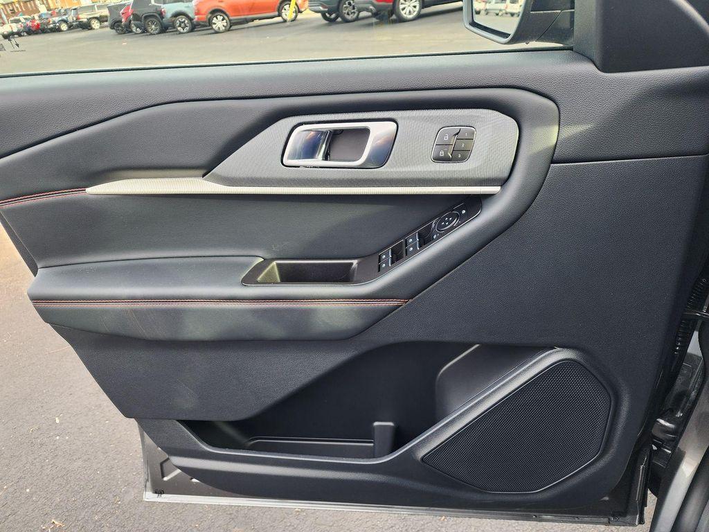 new 2026 Ford Explorer car